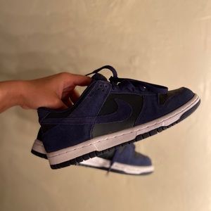 Nike dunks low